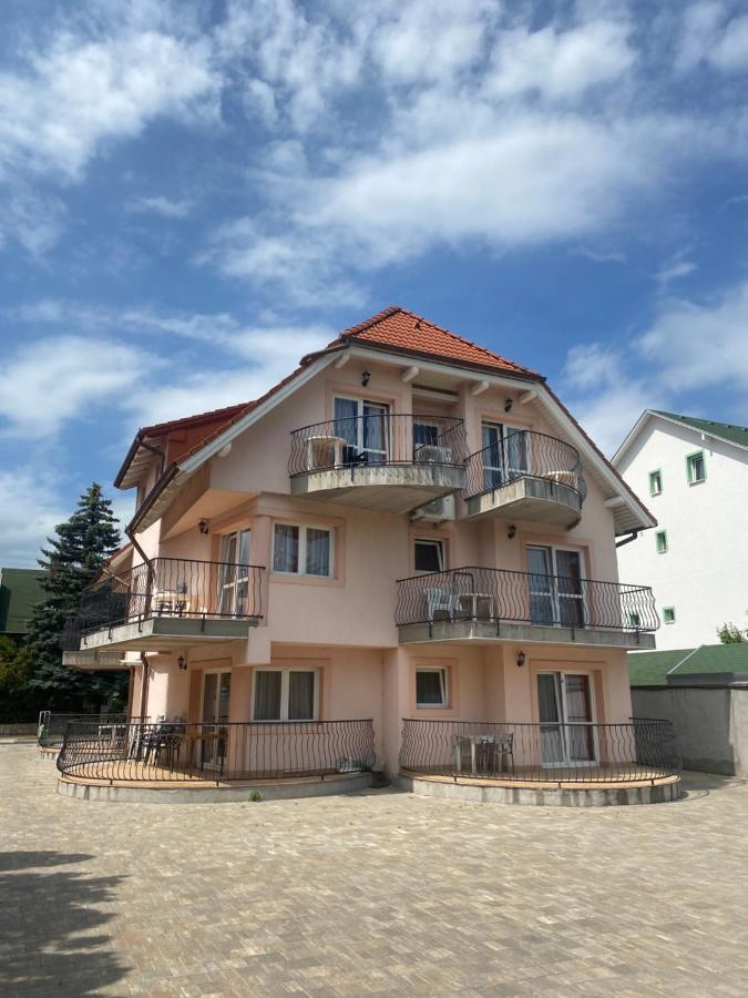 Abigel Apartmanhaz بالاتونفوريد المظهر الخارجي الصورة