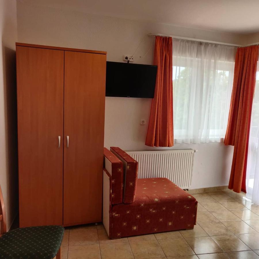 Abigel Apartmanhaz بالاتونفوريد المظهر الخارجي الصورة